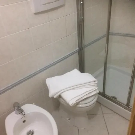 A Due Passi Dal Mare Guest house *